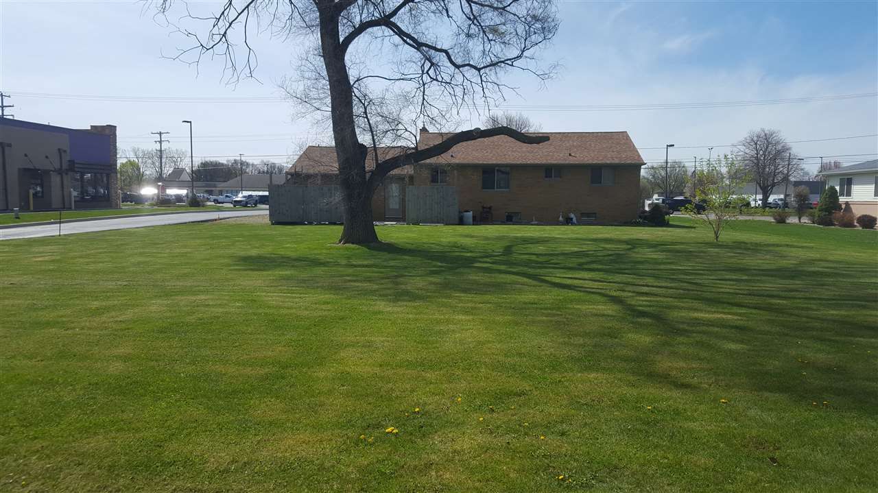 1531 E Pierson Rd, Flushing, MI 48433